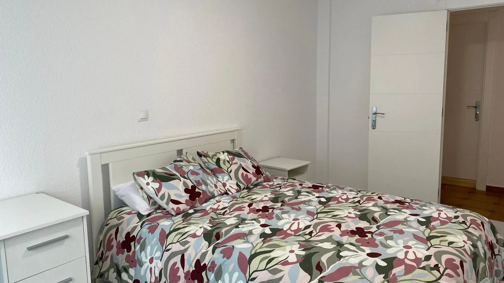 Apartamento 10 Pax Santander Spain